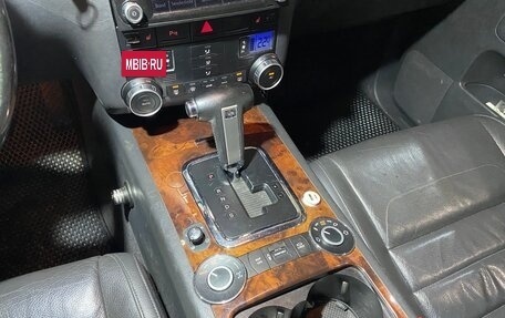 Volkswagen Touareg III, 2009 год, 1 300 000 рублей, 25 фотография