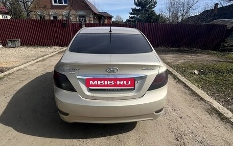 Hyundai Solaris II рестайлинг, 2011 год, 530 000 рублей, 7 фотография