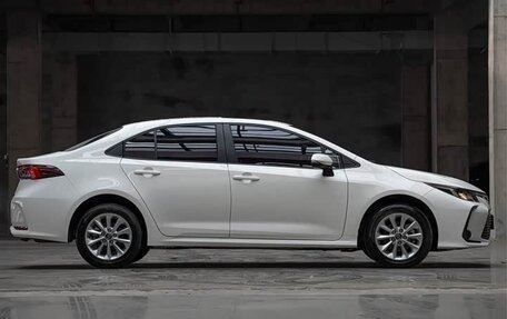 Toyota Corolla, 2022 год, 1 370 000 рублей, 4 фотография