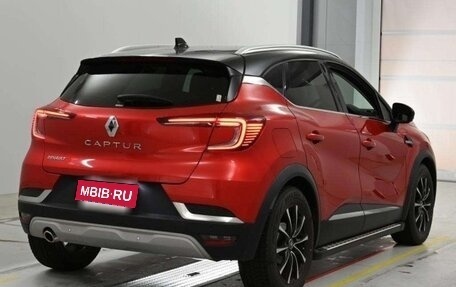 Renault Captur II, 2021 год, 1 050 005 рублей, 2 фотография
