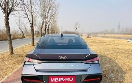 Hyundai Elantra, 2023 год, 1 420 000 рублей, 5 фотография