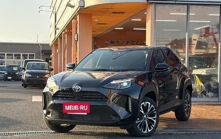 Toyota Yaris Cross, 2024 год, 2 030 000 рублей, 3 фотография