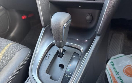 Toyota Yaris Cross, 2024 год, 2 030 000 рублей, 26 фотография