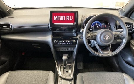 Toyota Yaris Cross, 2025 год, 1 900 000 рублей, 6 фотография