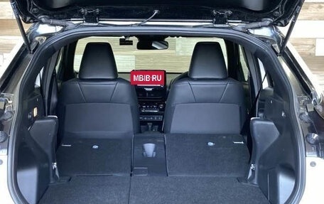 Toyota Yaris Cross, 2025 год, 1 900 000 рублей, 12 фотография