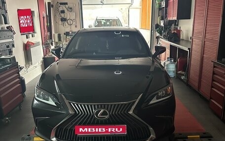 Lexus ES VII, 2018 год, 4 000 000 рублей, 1 фотография