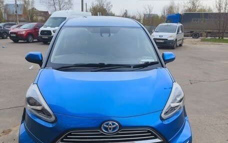 Toyota Sienta II, 2017 год, 1 370 000 рублей, 1 фотография