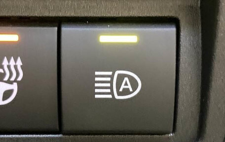 Toyota Yaris Cross, 2025 год, 1 900 000 рублей, 38 фотография