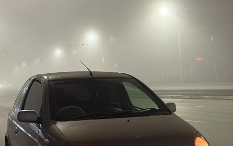 Toyota Vitz, 1999 год, 330 000 рублей, 5 фотография