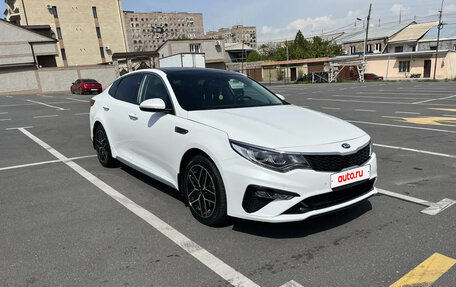 KIA Optima IV, 2018 год, 1 800 000 рублей, 2 фотография