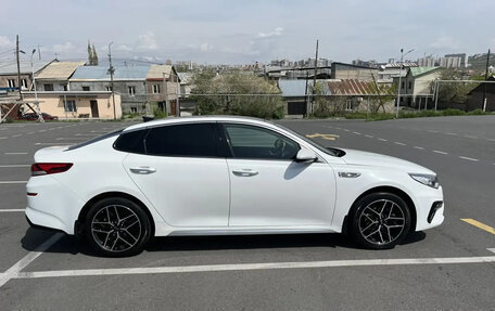 KIA Optima IV, 2018 год, 1 800 000 рублей, 9 фотография