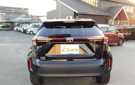 Toyota Yaris Cross, 2024 год, 2 100 000 рублей, 7 фотография