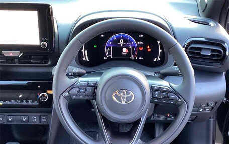 Toyota Yaris Cross, 2024 год, 2 100 000 рублей, 14 фотография