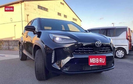 Toyota Yaris Cross, 2024 год, 2 100 000 рублей, 2 фотография