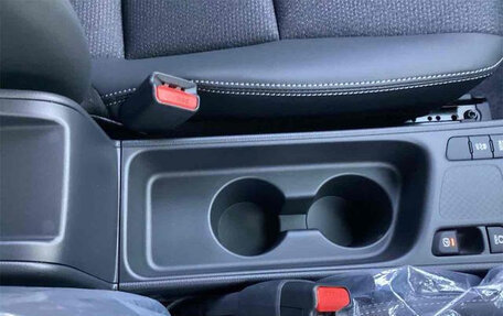 Toyota Yaris Cross, 2024 год, 2 100 000 рублей, 25 фотография