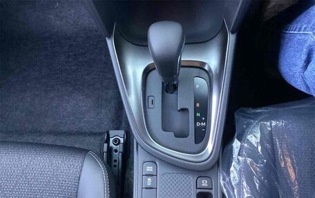 Toyota Yaris Cross, 2024 год, 2 100 000 рублей, 23 фотография