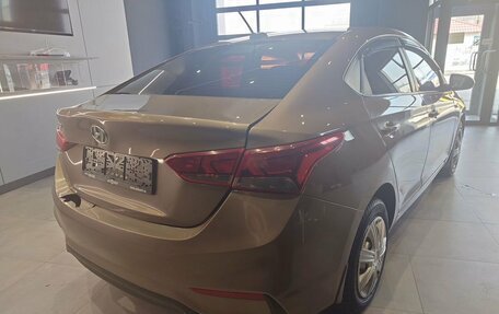 Hyundai Solaris II рестайлинг, 2018 год, 980 000 рублей, 7 фотография