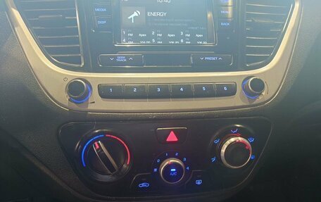 Hyundai Solaris II рестайлинг, 2018 год, 980 000 рублей, 12 фотография