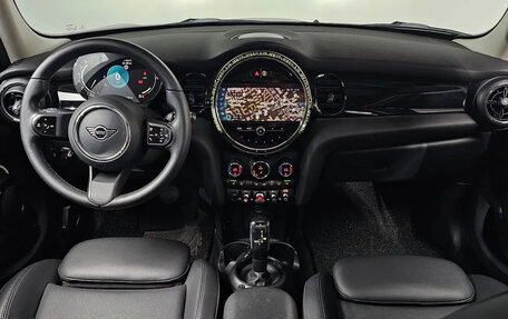 MINI Hatch, 2022 год, 2 300 006 рублей, 4 фотография