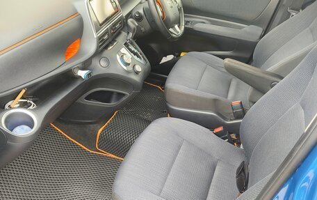 Toyota Sienta II, 2017 год, 1 370 000 рублей, 8 фотография