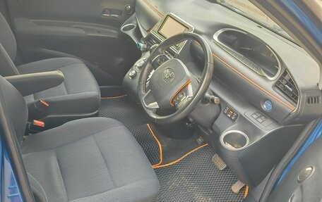 Toyota Sienta II, 2017 год, 1 370 000 рублей, 9 фотография