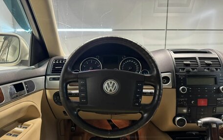 Volkswagen Touareg III, 2004 год, 770 000 рублей, 9 фотография