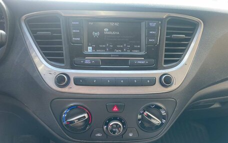 Hyundai Solaris II рестайлинг, 2017 год, 679 000 рублей, 9 фотография