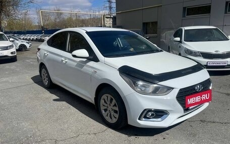 Hyundai Solaris II рестайлинг, 2017 год, 679 000 рублей, 3 фотография