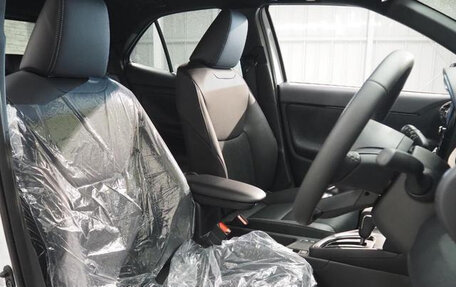 Toyota Yaris Cross, 2026 год, 2 050 000 рублей, 14 фотография