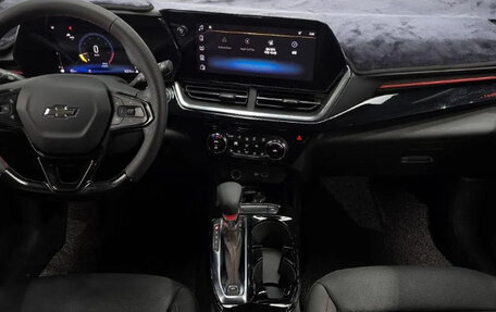 Chevrolet Trax, 2023 год, 1 340 000 рублей, 5 фотография