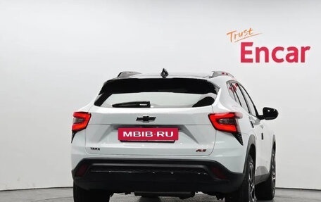 Chevrolet Trax, 2023 год, 1 340 000 рублей, 4 фотография