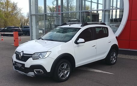 Renault Sandero II рестайлинг, 2019 год, 1 192 000 рублей, 1 фотография