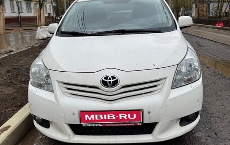 Toyota Verso I, 2012 год, 990 000 рублей, 1 фотография