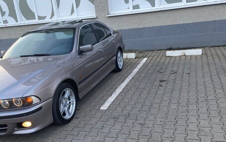 BMW 5 серия, 2000 год, 750 000 рублей, 2 фотография