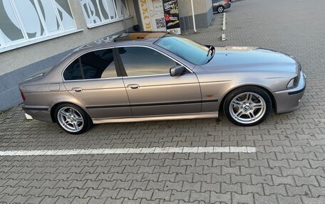 BMW 5 серия, 2000 год, 750 000 рублей, 4 фотография