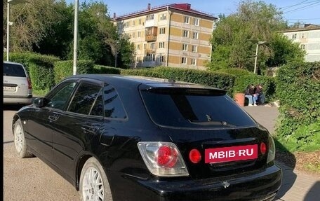 Toyota Altezza, 2005 год, 600 000 рублей, 4 фотография