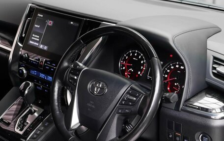 Toyota Alphard III, 2020 год, 5 390 000 рублей, 8 фотография