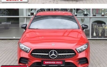 Mercedes-Benz A-Класс, 2018 год, 2 600 000 рублей, 1 фотография