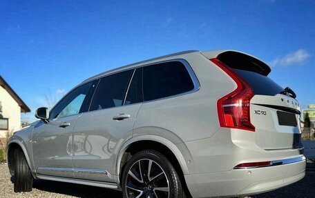Volvo XC90 II рестайлинг, 2024 год, 5 300 000 рублей, 3 фотография