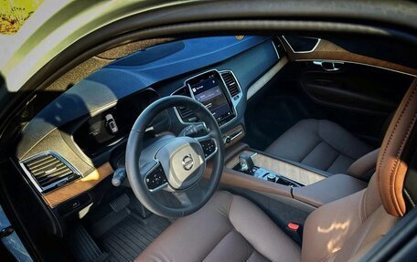 Volvo XC90 II рестайлинг, 2024 год, 5 300 000 рублей, 6 фотография