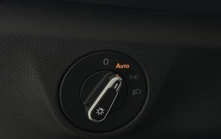 Volkswagen Jetta VII, 2023 год, 2 240 000 рублей, 20 фотография