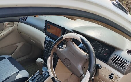 Toyota Corolla, 2003 год, 550 000 рублей, 3 фотография