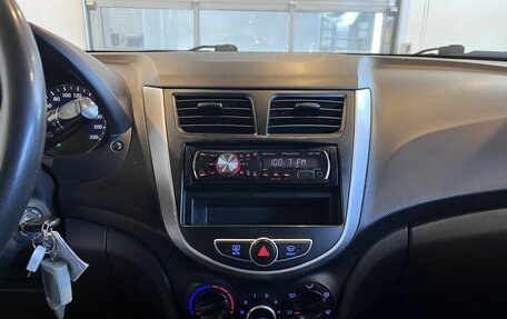 Hyundai Solaris II рестайлинг, 2011 год, 599 000 рублей, 13 фотография