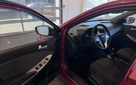 Hyundai Solaris II рестайлинг, 2011 год, 599 000 рублей, 21 фотография