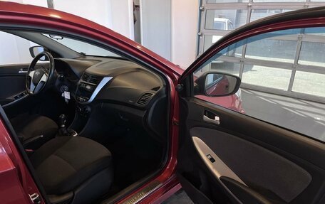 Hyundai Solaris II рестайлинг, 2011 год, 599 000 рублей, 27 фотография