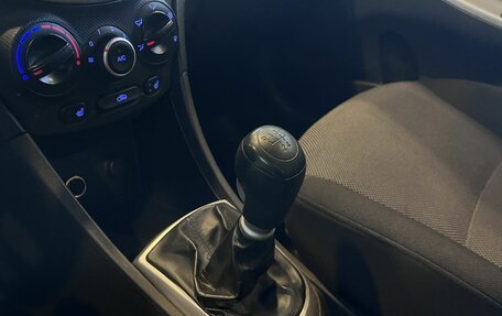 Hyundai Solaris II рестайлинг, 2011 год, 599 000 рублей, 31 фотография