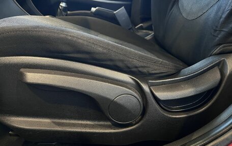 Hyundai Solaris II рестайлинг, 2011 год, 599 000 рублей, 33 фотография