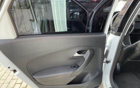 Volkswagen Polo VI (EU Market), 2018 год, 950 000 рублей, 11 фотография