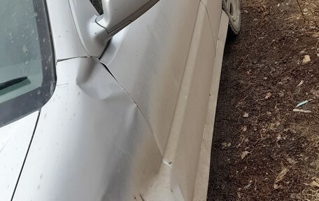 Honda Logo, 1998 год, 200 000 рублей, 3 фотография