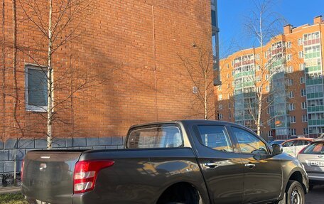 Mitsubishi L200 IV рестайлинг, 2016 год, 1 545 000 рублей, 4 фотография